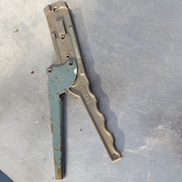 ilco plastic key head insertion tool - Picture 2 of 2